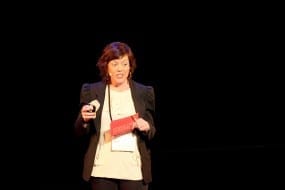Emer Beamer op tedxamsterdam 2010