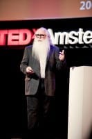 Howard-Yana Shapiro op tedxamsterdam