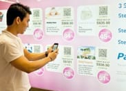 Booming e-business: clicks and bricks gouden duo