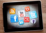 Hoe gedragen we ons op social media? [infographic]