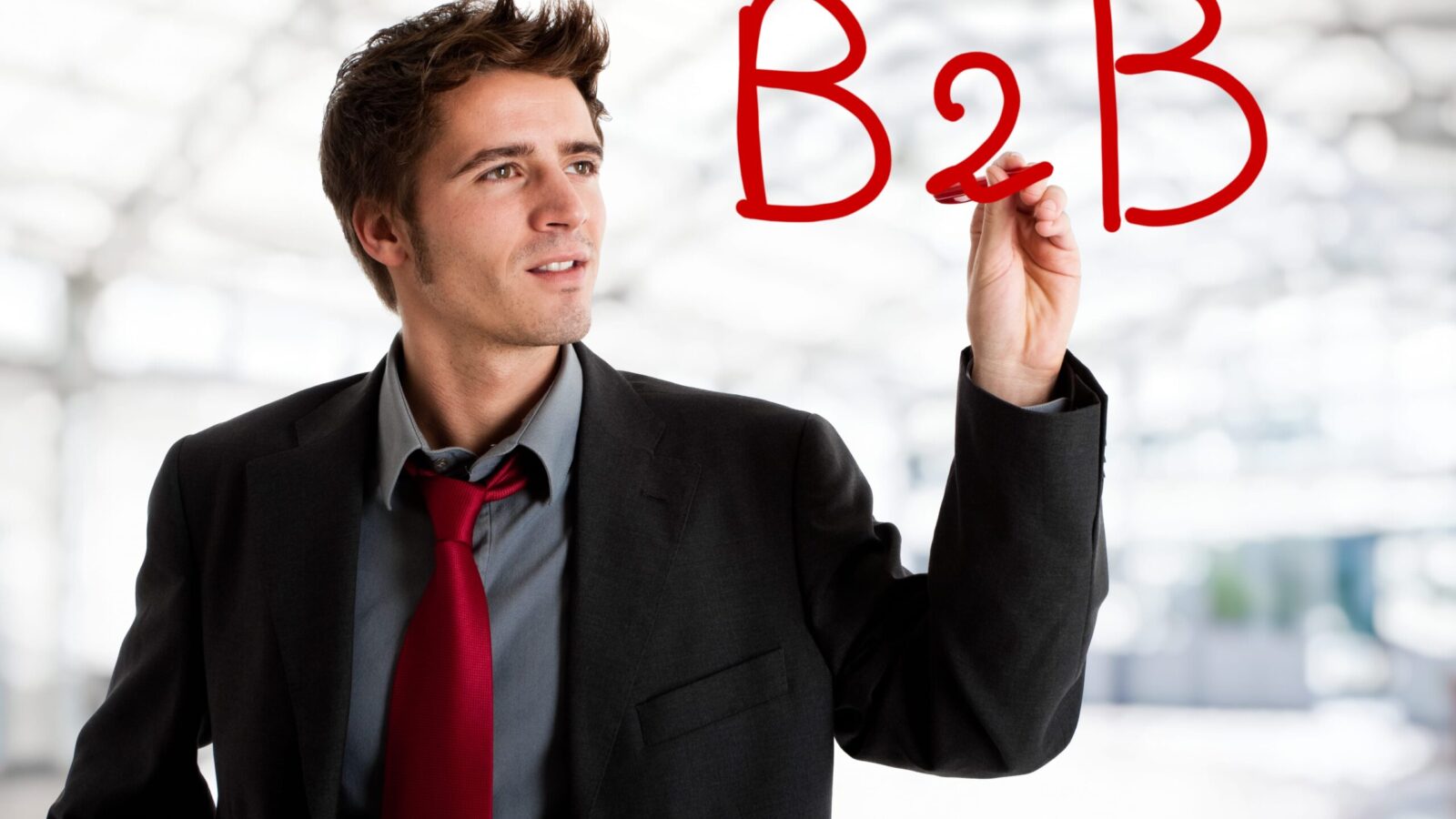Efficiënte B2B-ambassadeurs met LinkedIn product- en dienstaanbevelingen