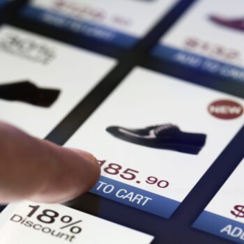 Zo stellen Albert Heijn, Fonq en andere (web-)winkels hun klanten centraal