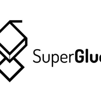 Superglue: Bouw, beheer & host je website met een server in eigen huis