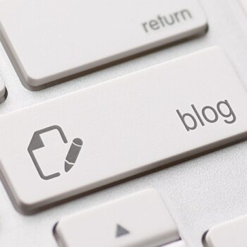 9 manieren om je blog onder de aandacht te brengen [infographic]