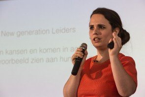 BizEvent-Simone-close