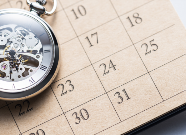 kalender-horloge-fotolia
