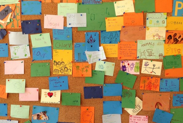 pinboard-436478_1280