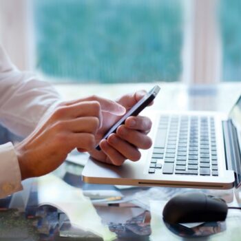 Vervangt WhatsApp de telefoon bij gemeenten? [onderzoek]