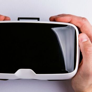 Wat is de status van 360°-video en VR bij marcom-bureaus? [onderzoek]