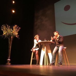 Simon Sinek in gesprek met Jitske Kramer - foto: @AJHuisman