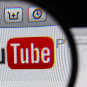 Hoe scoor je anno 2016 nog een wereldhit op YouTube?