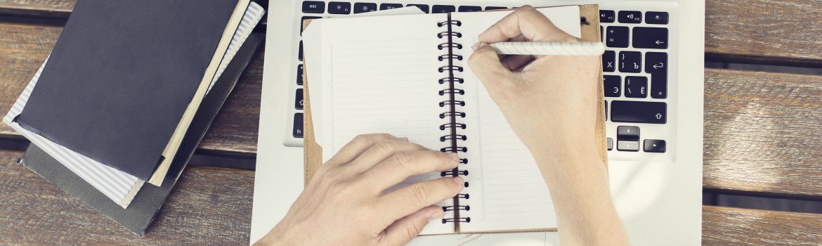 Bang voor de journalist? Waarom je er juist eentje moet inhuren