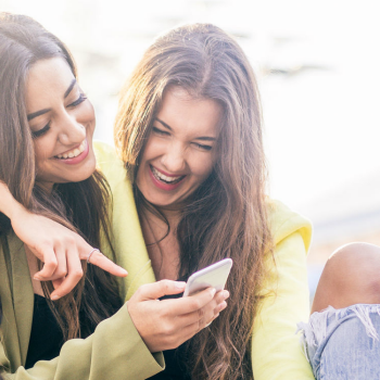 Swipen, appen & snappen: zo gebruiken digitieners social media