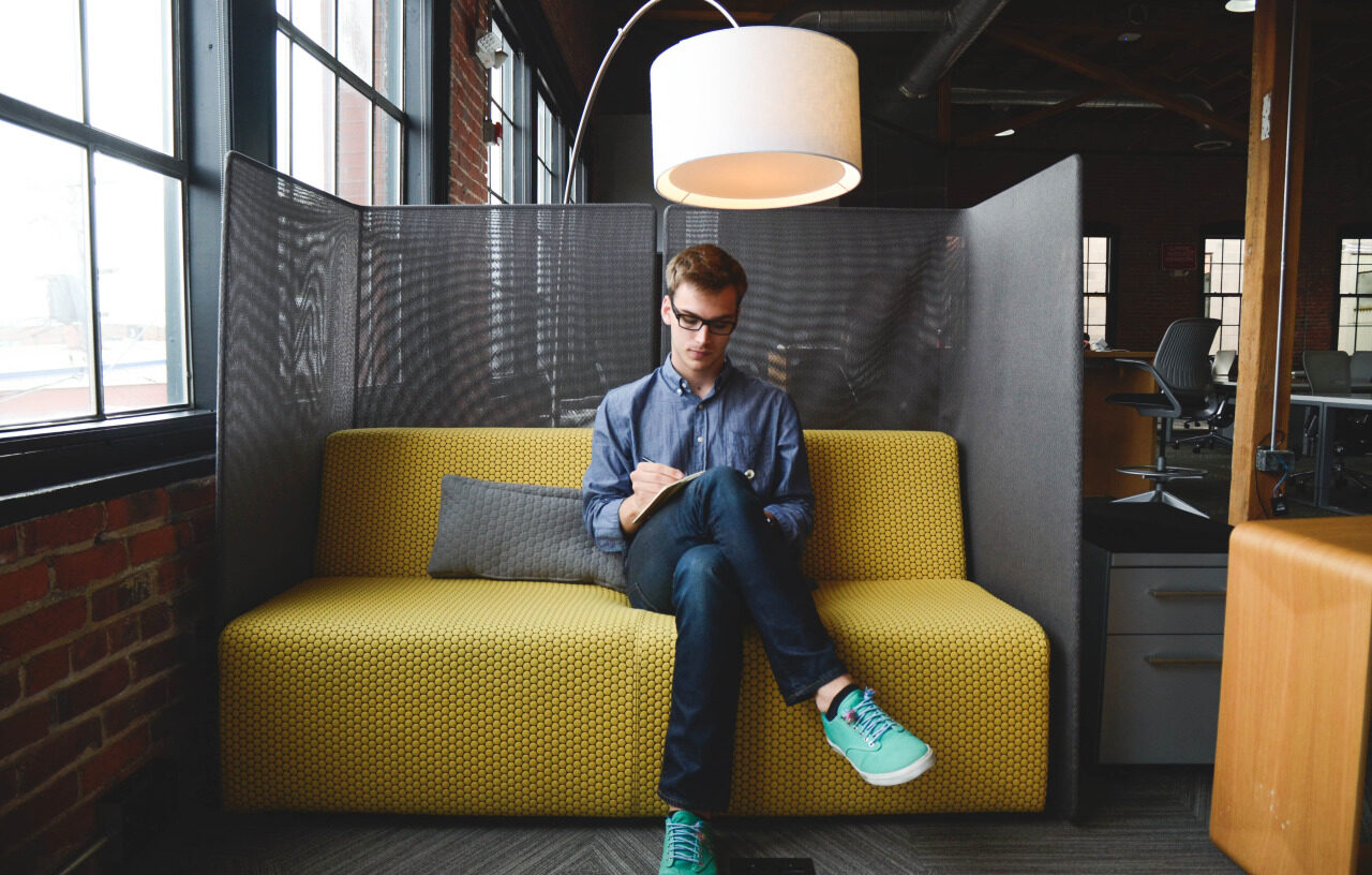 Startups zijn verliefd op millennial-werknemers: terecht of te beperkt?
