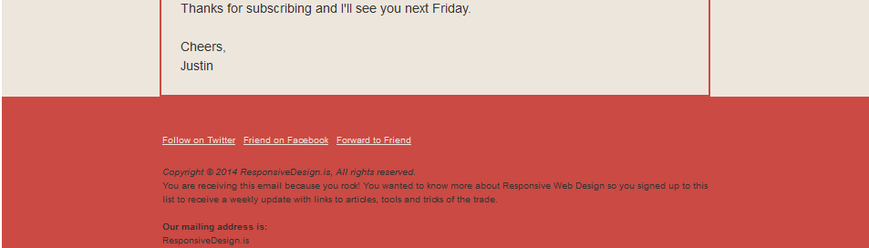 Footer met onleesbaar kleine tekst