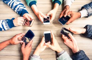 WhatsApp teamwork