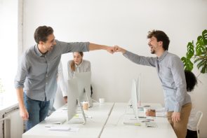 energie van anonieme online samenwerkingen