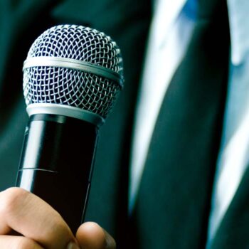 Spreekangst overwinnen? 6 tips van een TEDx-coach