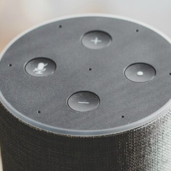 De toekomst van voice & de impact voor nieuws [nieuw onderzoek]