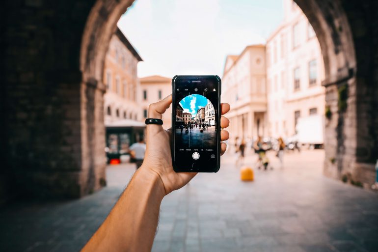 Shoppable experiences