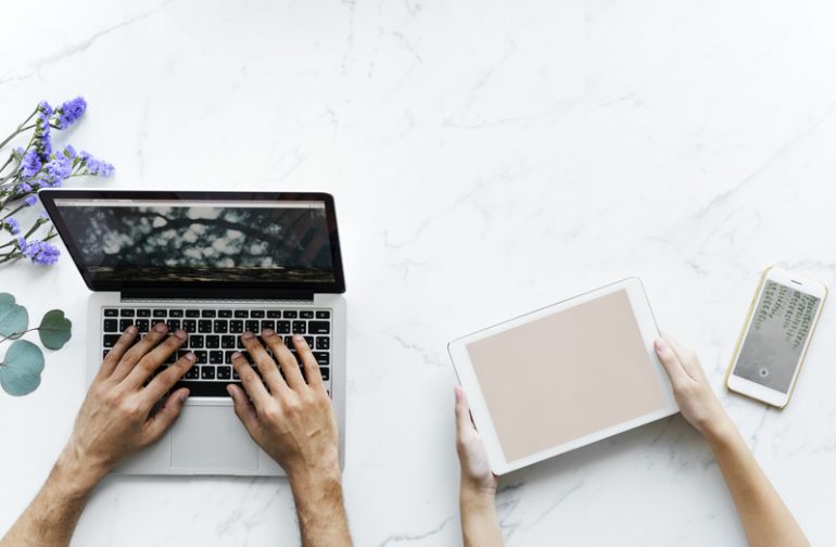 Werken op laptop en andere devices.