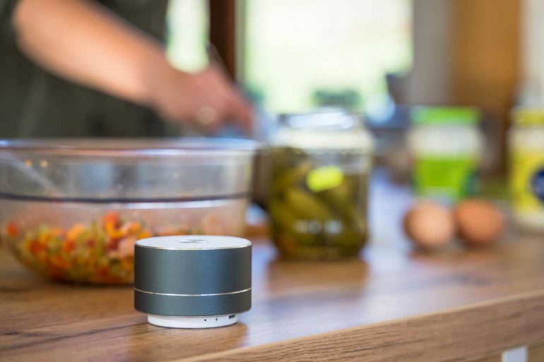 smart speaker in de keuken.