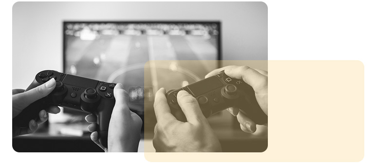 Afbeelding van twee personen die aan het gamen zijn.