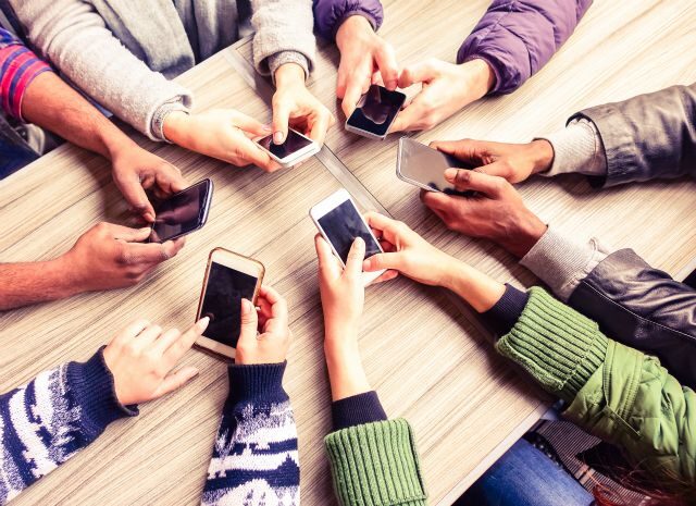 Nederlanders worstelen massaal met smartphone gebruik