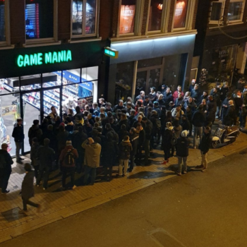 Pokémon-gekte om middernacht bij 42 Game Mania’s in Nederland