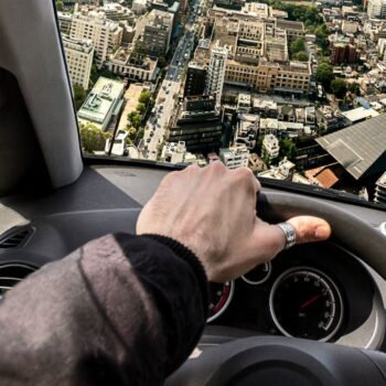 De toekomst van e-mobility: hoe dichtbij zijn vliegende auto’s?
