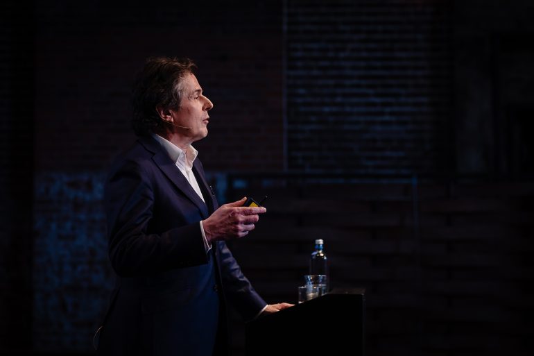 Arendo Joustra van Elsevier