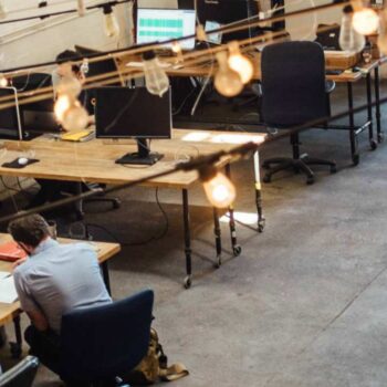 ‘Mensen hebben feedback nodig’ en andere leugens van de werkvloer