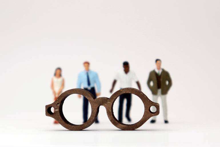 Gender bias door een bril kijken.