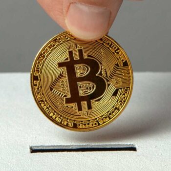 Het Rode Kruis accepteert Bitcoins in strijd tegen coronavirus