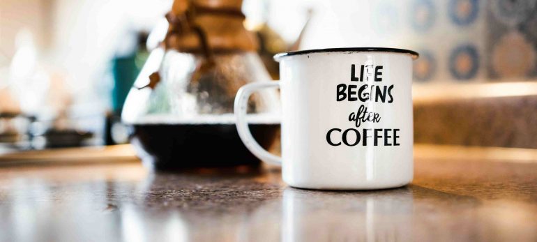 Verslaafd zijn aan koffie is inmiddels even 'normaal' als verslaafd zijn aan je telefoon.