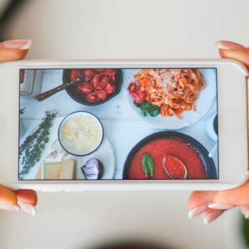 Juist nu zichtbaar blijven met jouw horeca-bedrijf: 11 online marketingtips