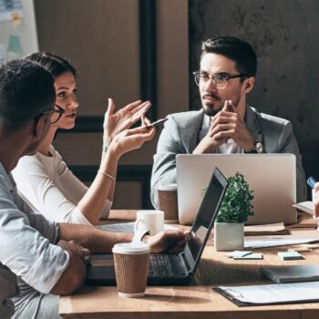 Afgestemde marketing- en salesstrategie: bereik het in 4 stappen
