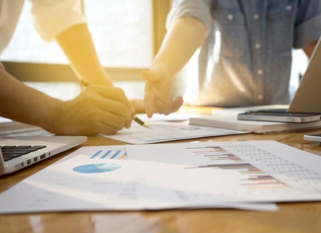 Timing brengt met nieuwe merkidentiteit ode aan écht werk