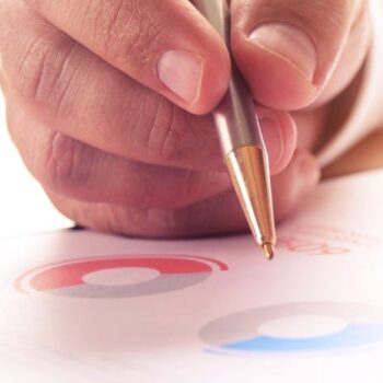 Onderzoek DVJ Insights: Nederlanders kopen meer via e-commerce platformen
