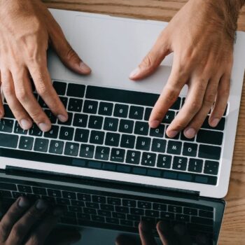 Standaard of maatwerk? 4 smaken voor je digitale werkomgeving