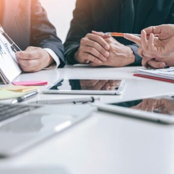 Clarity neemt digital marketingbureau 3WhiteHats over