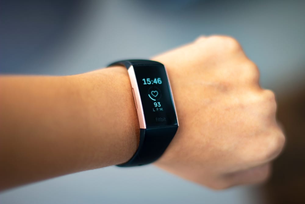 Foto van een Fitbit.