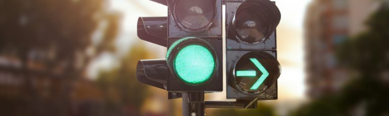 Groen stoplicht met pijl naar rechts