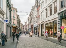 Winkelstraat in Maastricht. 