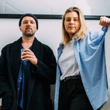 Pascal Duval (VanMoof) en Caroline Hagoort (eBay/Marktplaats) in leiding HALAL Studio