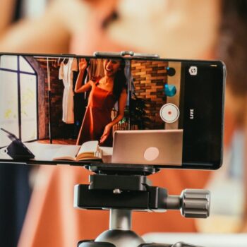 Live shoppen op social media: dit kan je verwachten