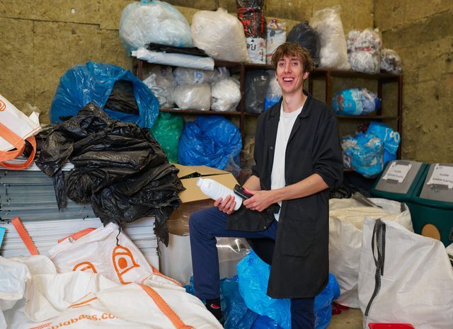 Delftse student wint internationale duurzaamheidsprijs met plastic scanner