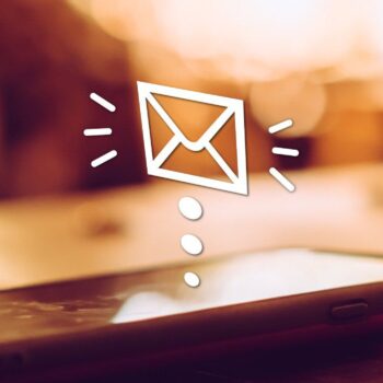Nederlandse E-mail Marketing Benchmark 2022: B2B scoort & B2C moet aan de bak