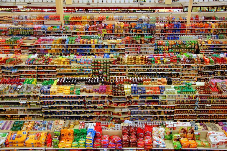 Overvloed in supermarkten, dus geen schaarste.
