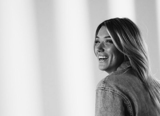 Tessa de Graaf versterkt We Are Era als Branding & Community Manager
